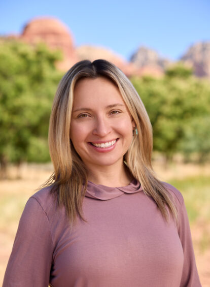 Trail House female guide