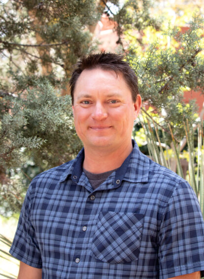 Headshot of Jeff Poe a male hiking guide at the Trail House in Sedona, Arizona