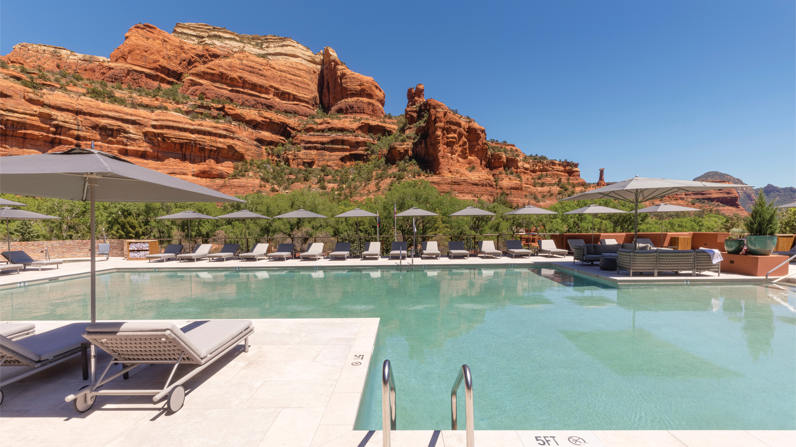 pool at enchantment resort