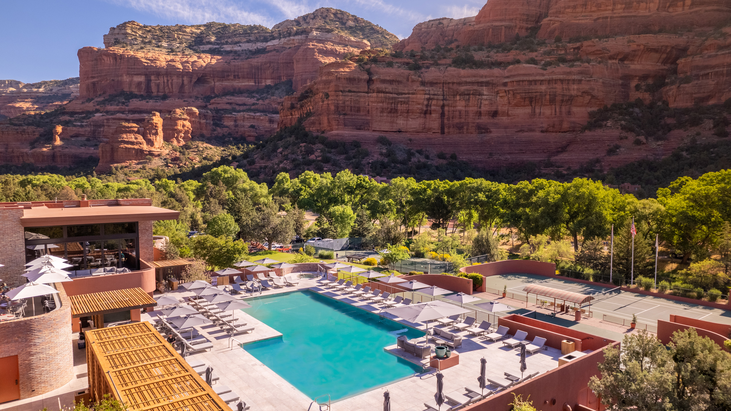enchantment resort pool
