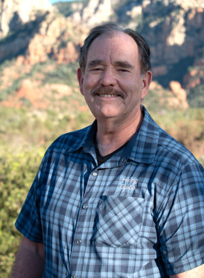 male trail house guide